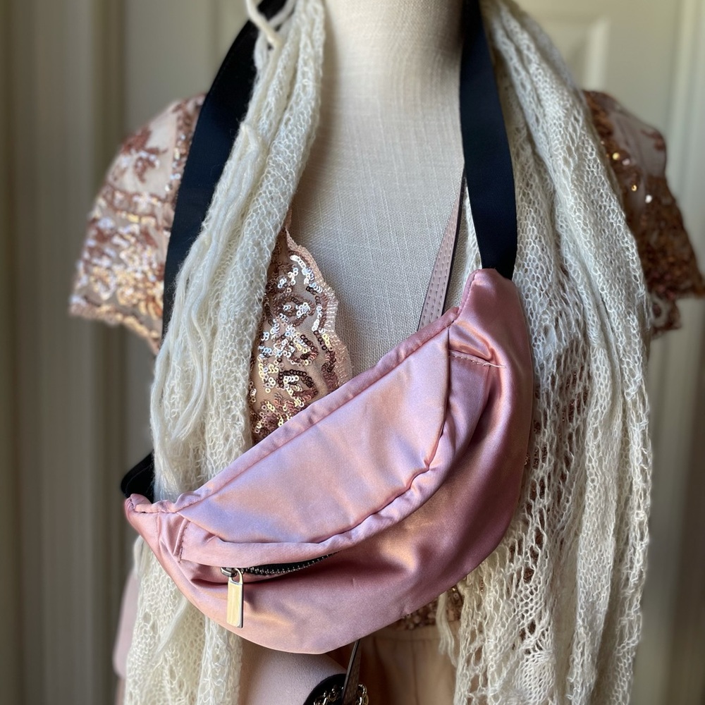 Various side purses